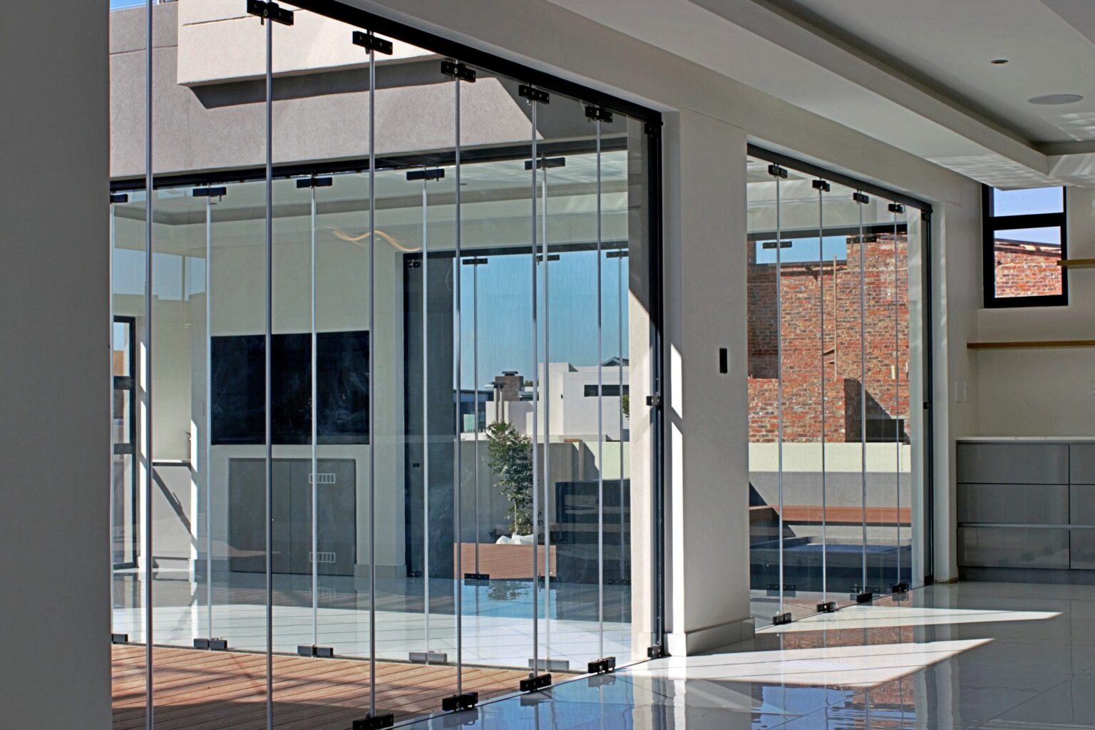 Home - Clear View Frameless