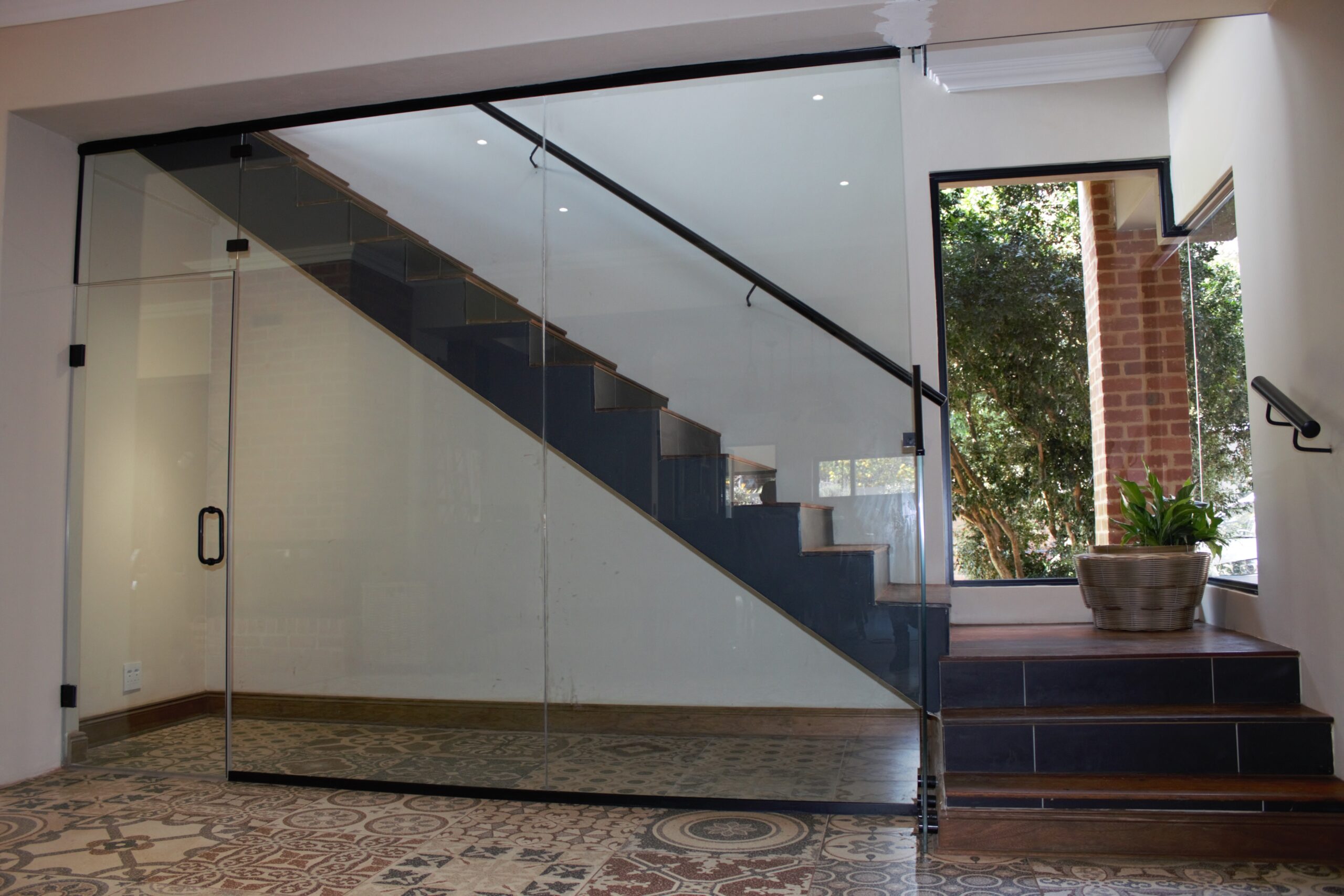 Frameless Glass Wine Cellars - Clear View Frameless